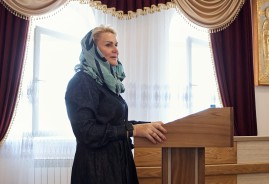 Депутат Татьяна Недоступенко поделилась опытом социального служения на съезде сестричеств